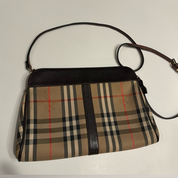 Burberry crossbody bag with provided sling - Picture 16 of 16